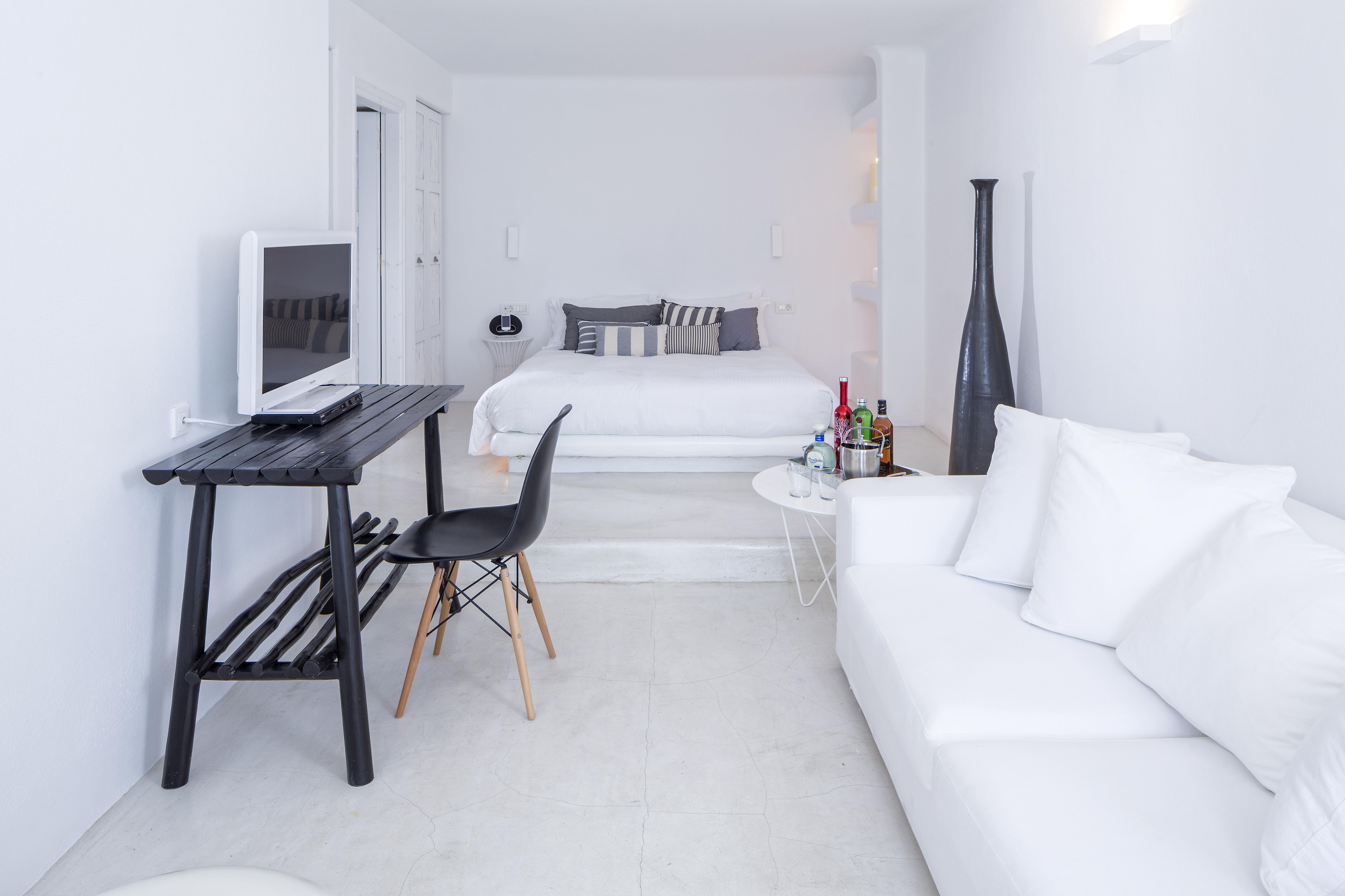 Ostraco Suites Mykonos Town Exterior photo