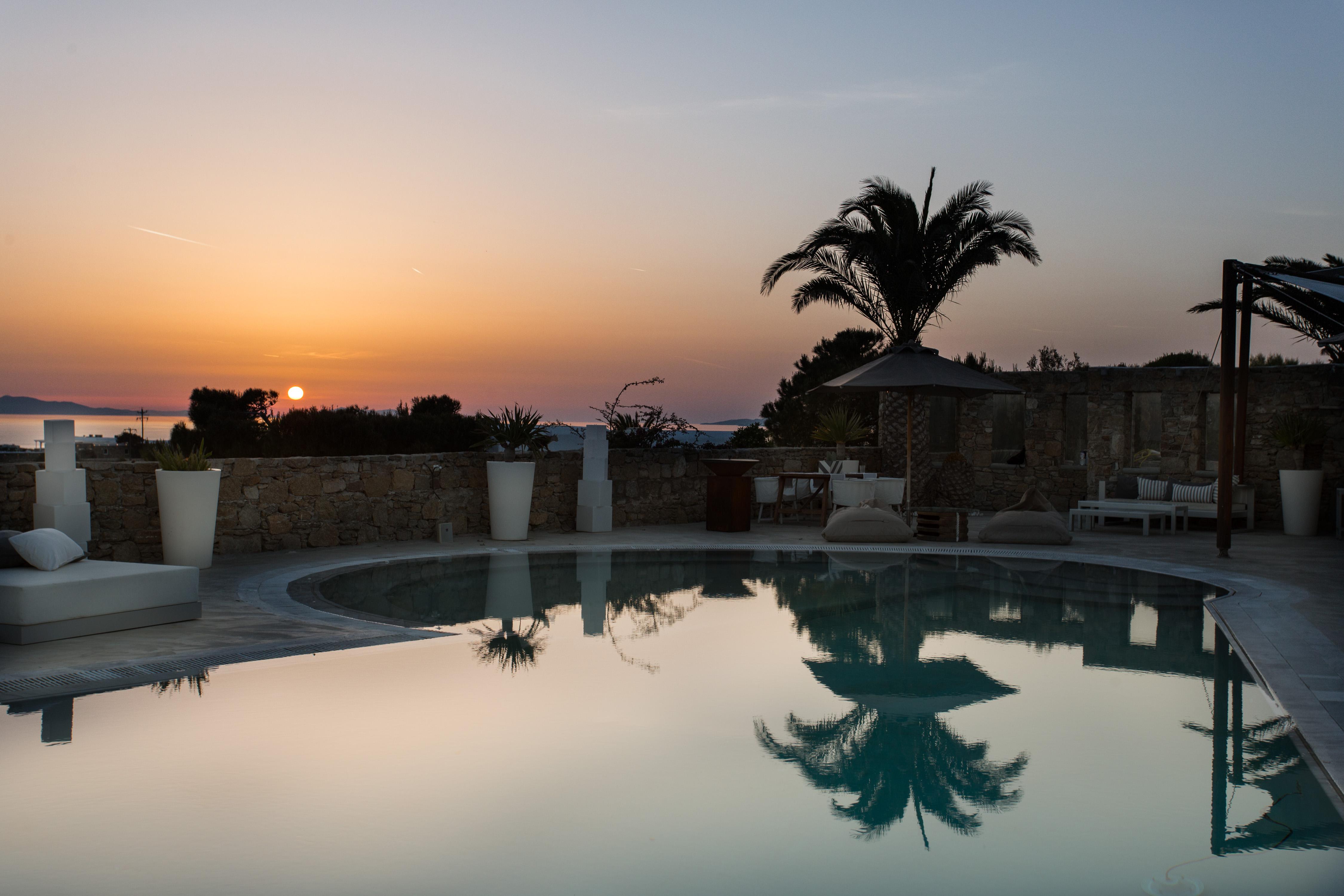Ostraco Suites Mykonos Town Exterior photo
