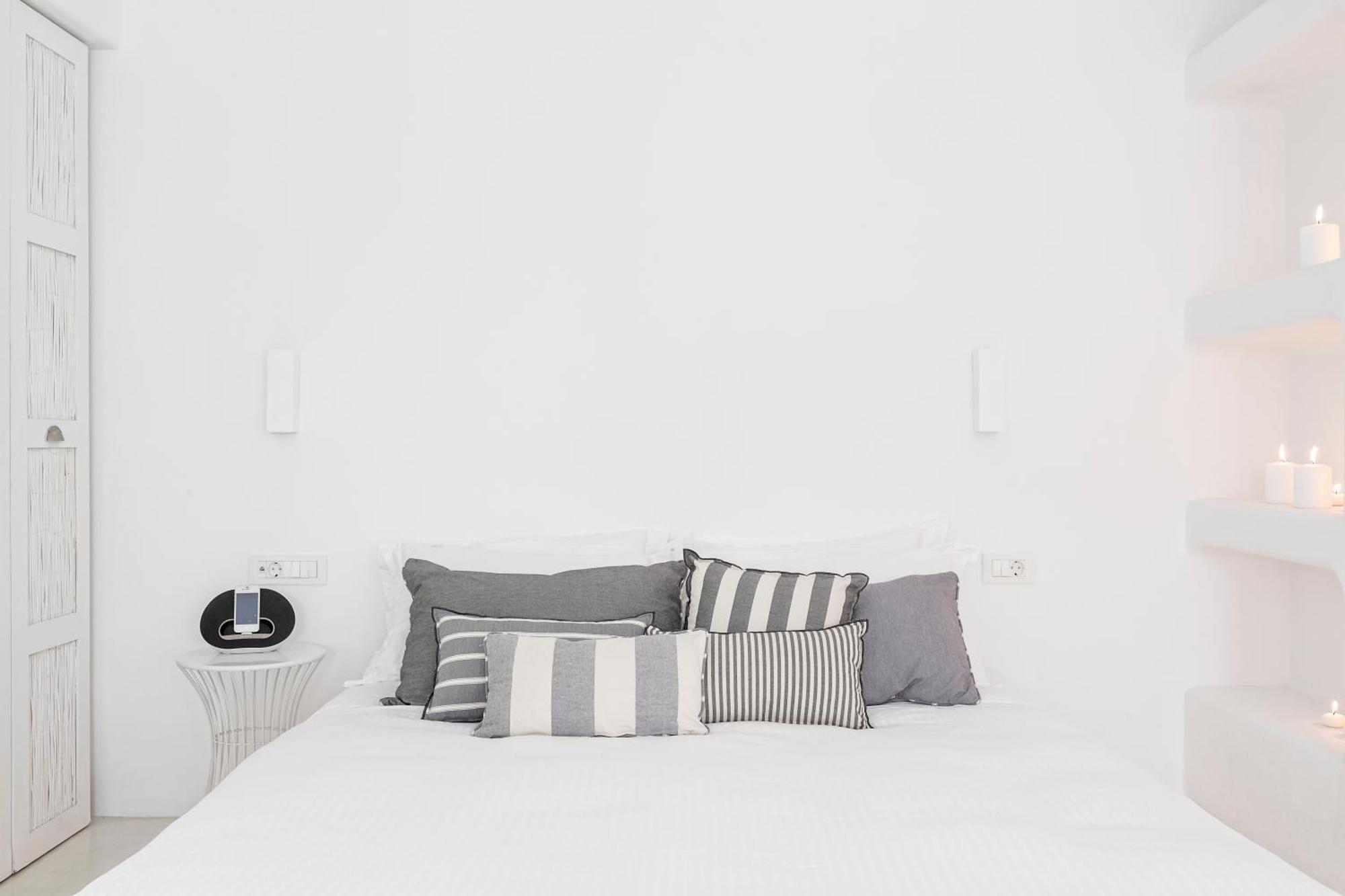 Ostraco Suites Mykonos Town Room photo