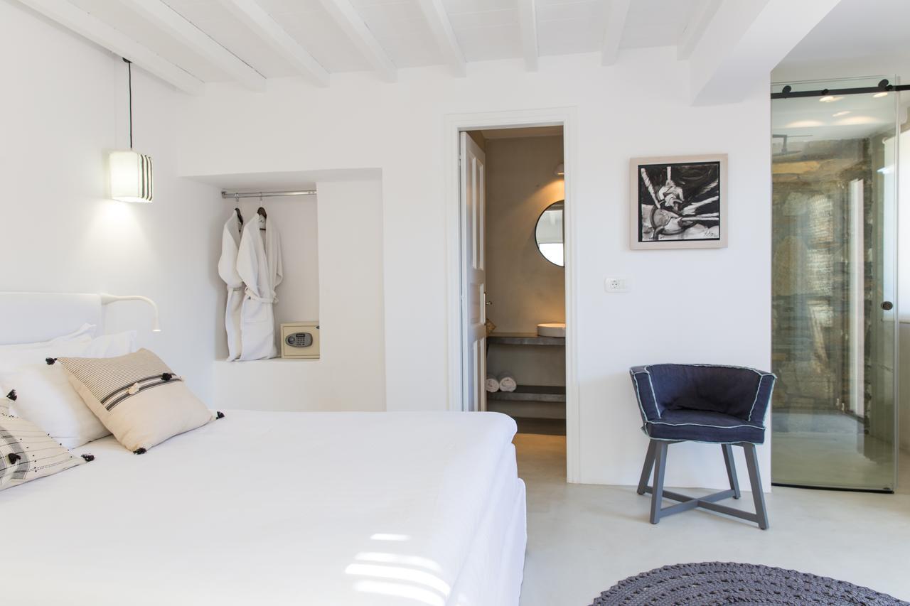 Ostraco Suites Mykonos Town Exterior photo